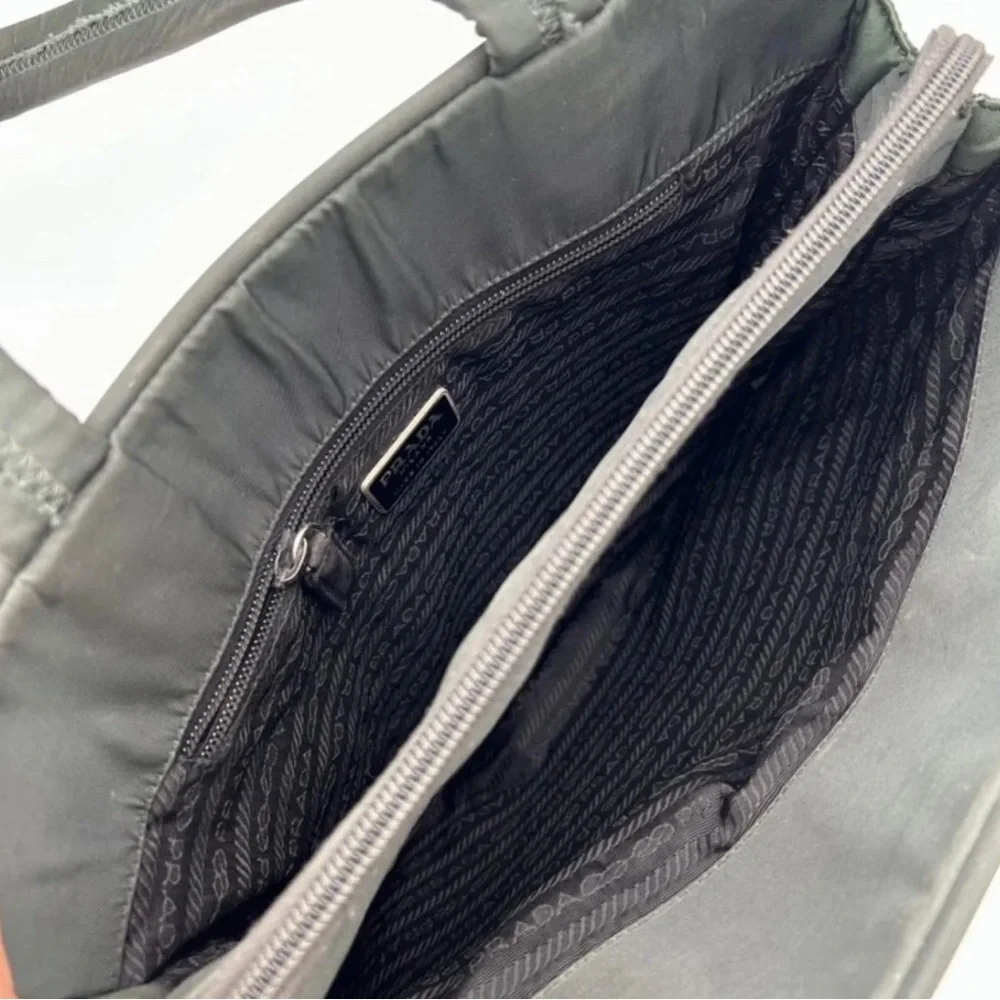 Prada nylon shoulder bag - Picture 4 of 4